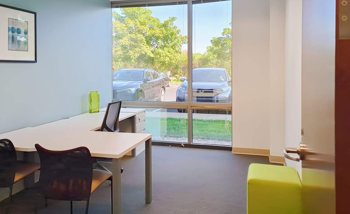 Regus (IWG) River Crossing at Keystone Indianapolis