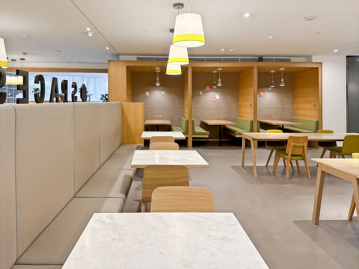 Spaces (IWG) Shanghai Tower Shanghai