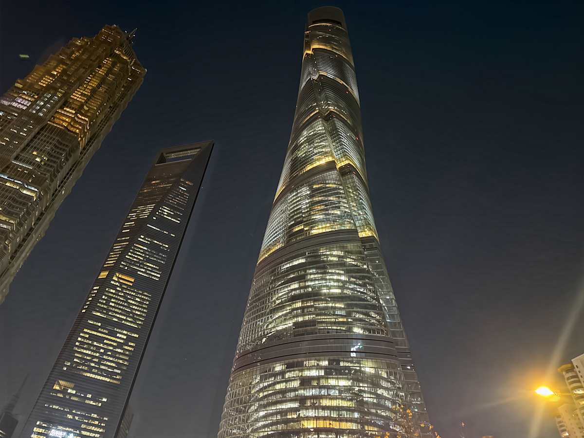 Spaces (IWG) Shanghai Tower Shanghai