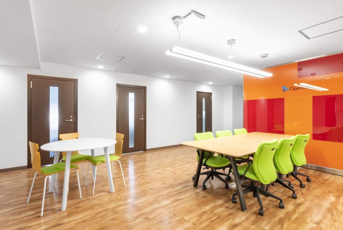 Open Office (IWG) Success Hon-Atsugi Building Atsugi