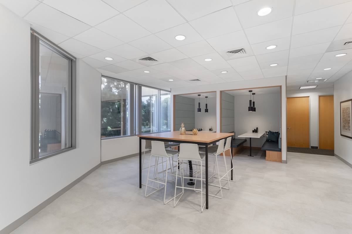 Regus (IWG) Sunroad Corporate Center San Diego