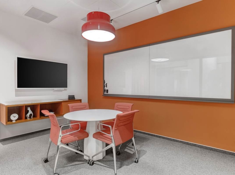 Signature by Regus (IWG) Szervita Square Building Budapest