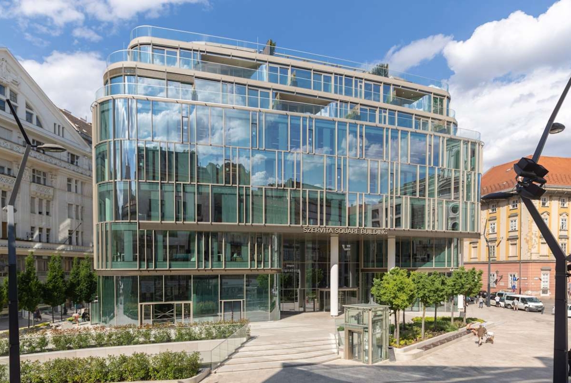 Signature by Regus (IWG) Szervita Square Building Budapest