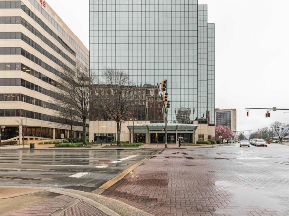 Regus (IWG) Tallan Financial Center Chattanooga
