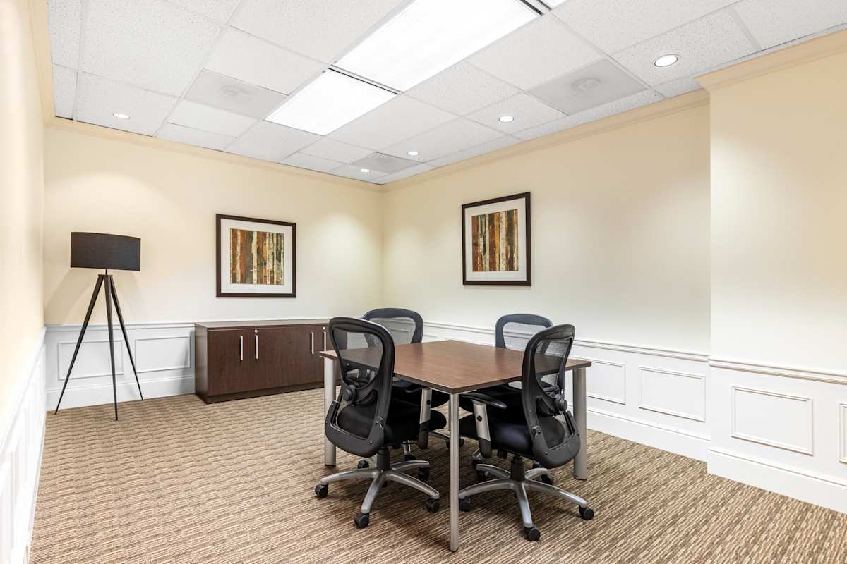 Regus (IWG) Tallan Financial Center Chattanooga