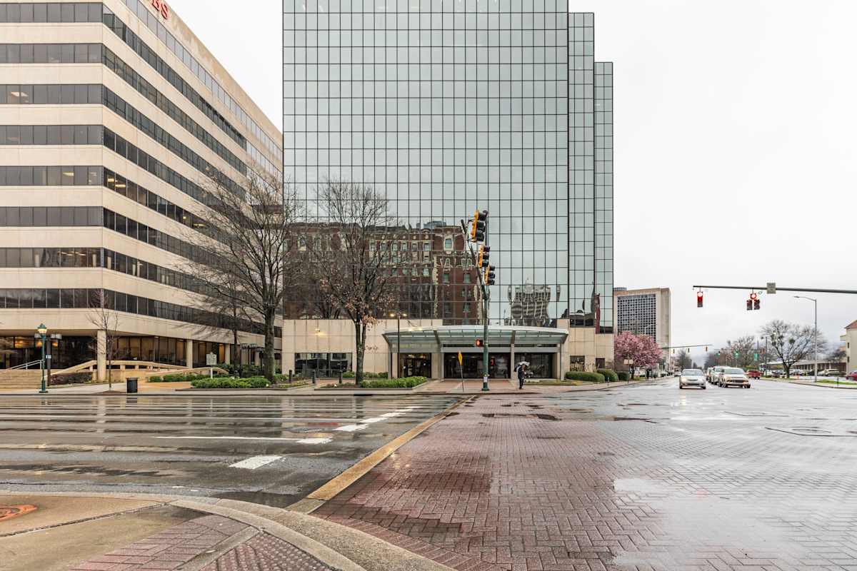 Regus (IWG) Tallan Financial Center Chattanooga