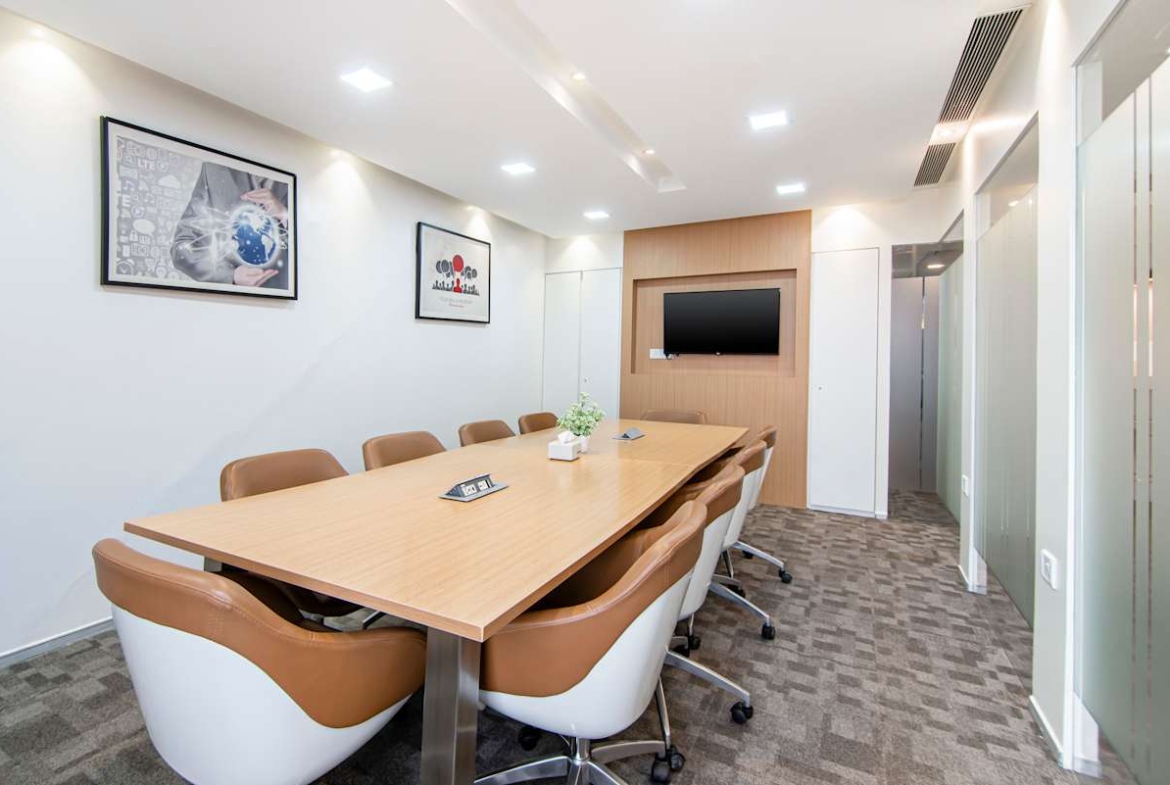 Regus (IWG) Tech Centre Pune