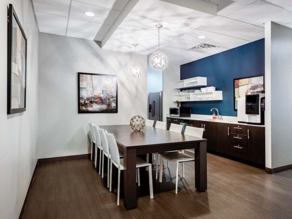 Regus (IWG) The Avenue Murfreesboro Murfreesboro