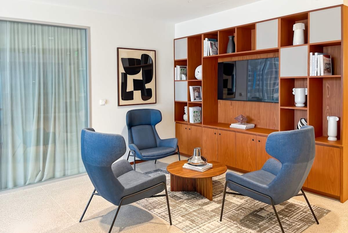 Regus (IWG) The Crescent Dallas