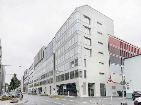 Spaces (IWG) The Docks