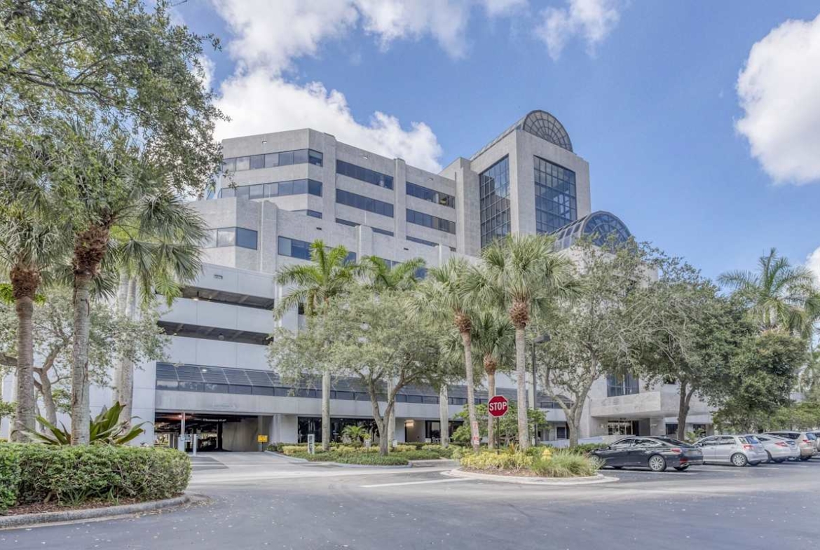 Regus (IWG) The Gardens Financial Center Palm Beach Gardens