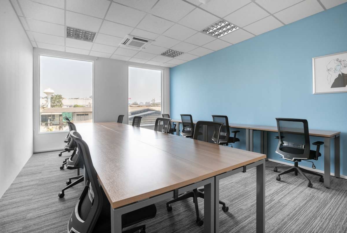 HQ (IWG) The Metropolis Samrong Samutprakarn