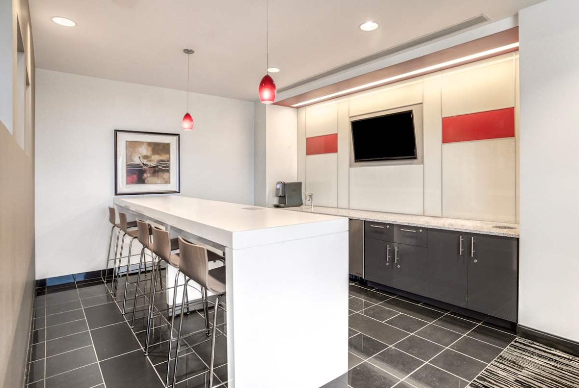 Regus (IWG) The Point at Inverness Englewood
