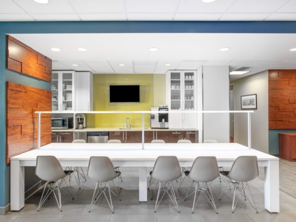 Regus (IWG) The Village at Meridian Meridian