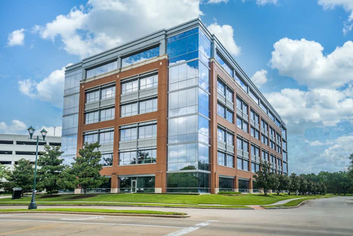Regus (IWG) Three Sugar Creek Center Sugar Land
