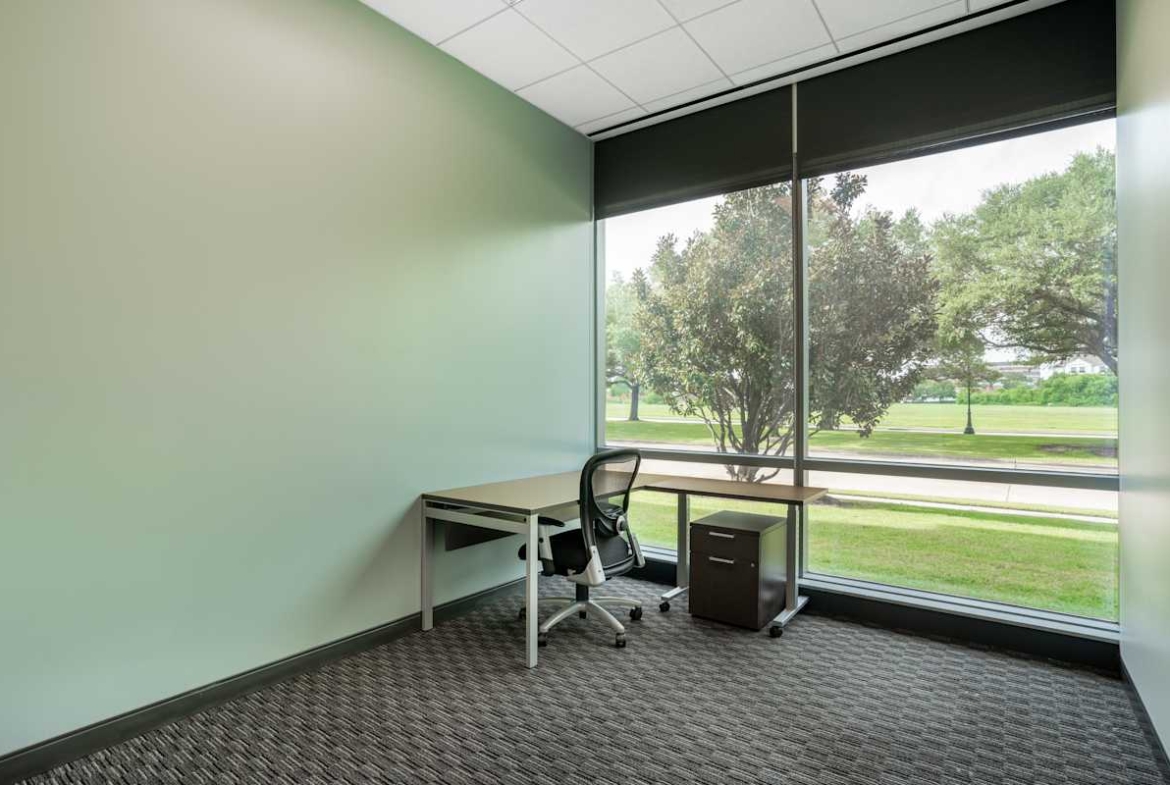 Regus (IWG) Three Sugar Creek Center Sugar Land
