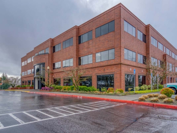 Regus (IWG) Three Town Center Clackamas