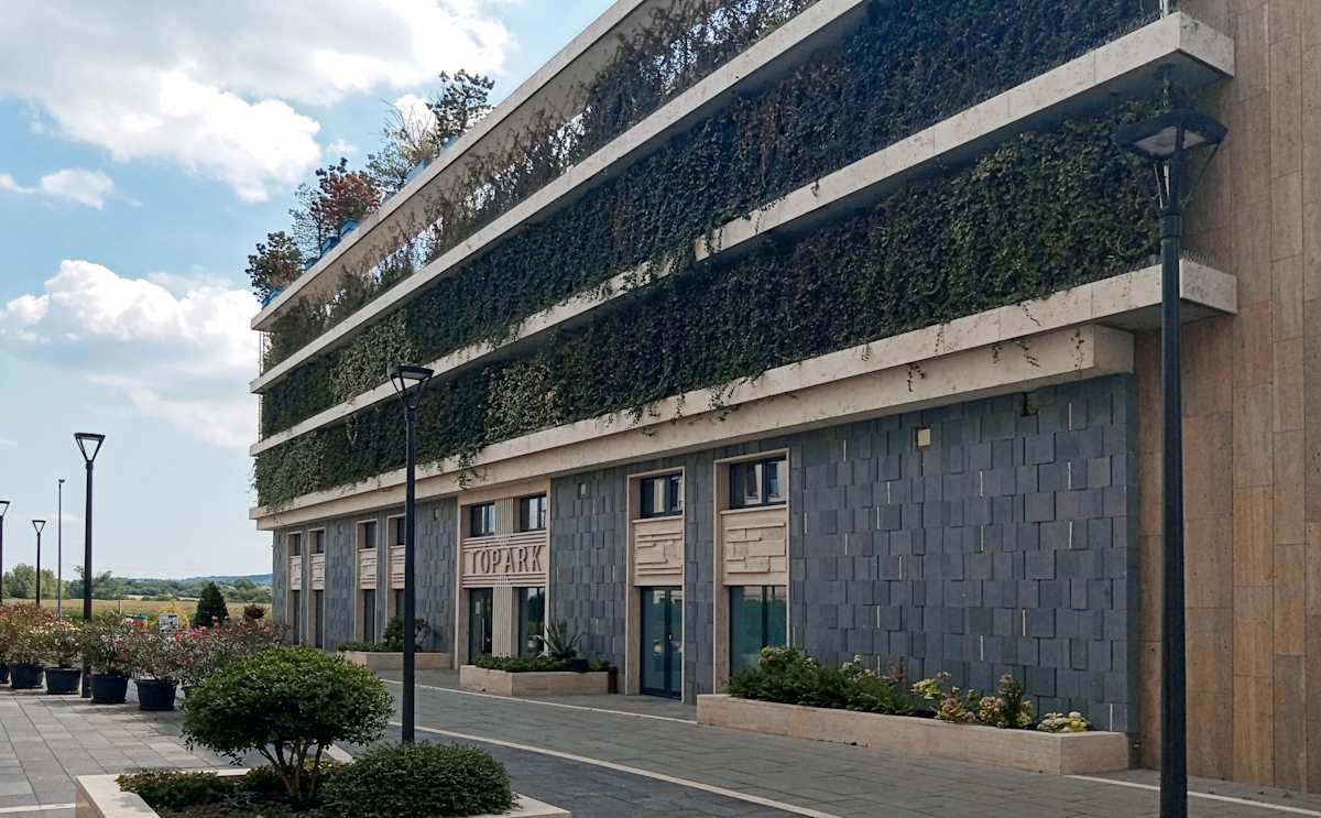 Regus (IWG) Topark Biatorbágy