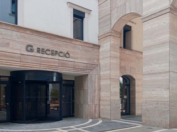 Regus (IWG) Topark Biatorbágy