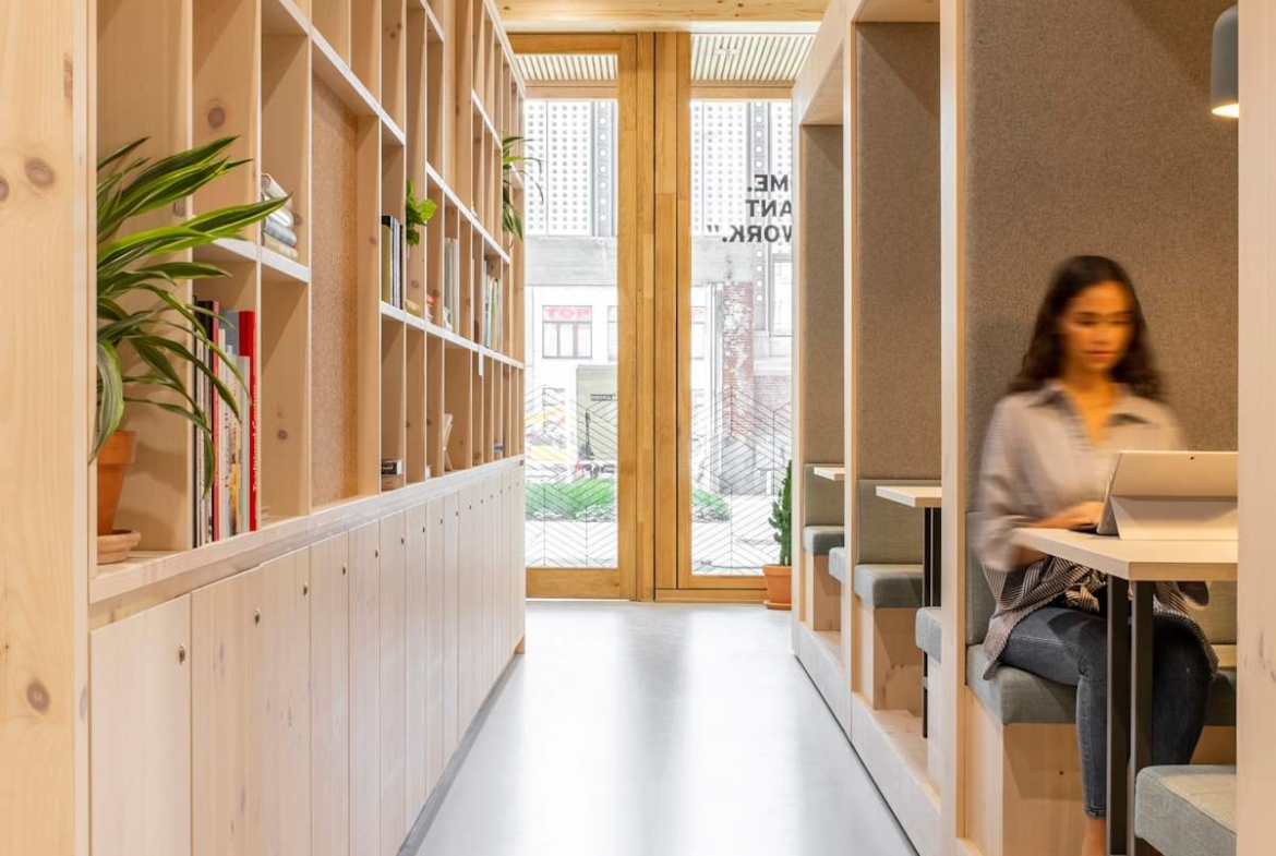 Spaces (IWG) Tour & Taxis Brussels