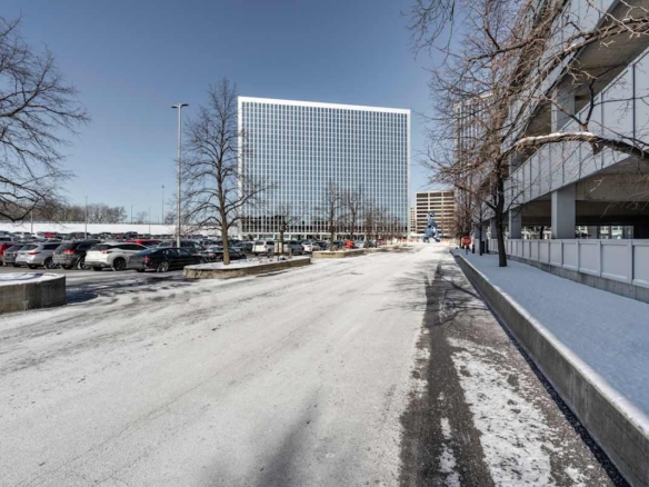Regus Triangle Plaza office space