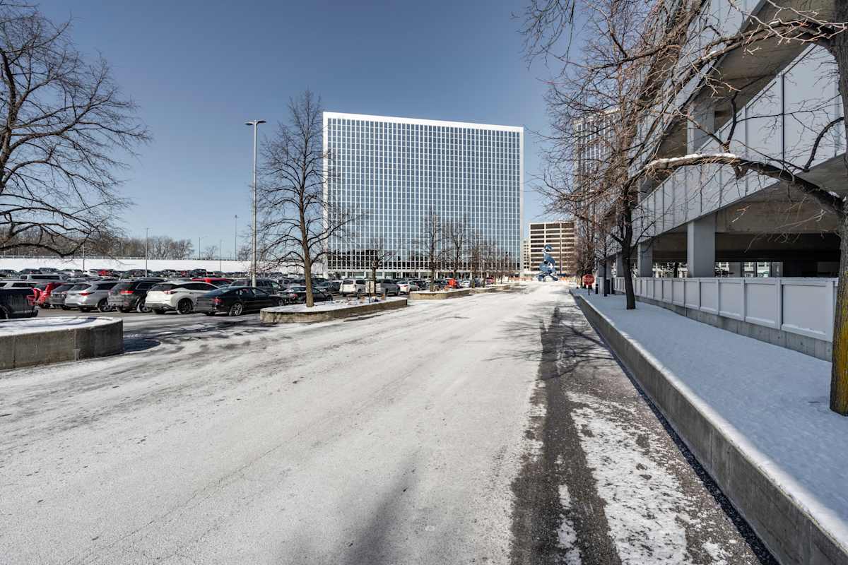Regus Triangle Plaza office space
