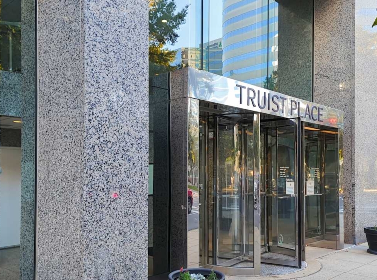 Regus (IWG) Truist Place Richmond