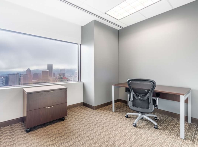 Regus (IWG) US Bancorp Tower Portland