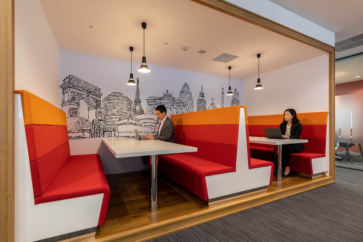 Umeda Square Osaka-shi Regus (IWG) Umeda Square Osaka-shi