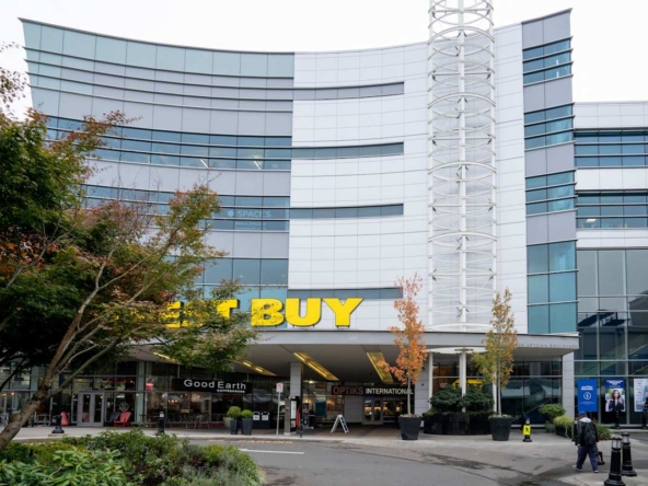 Spaces (IWG) Uptown Victoria