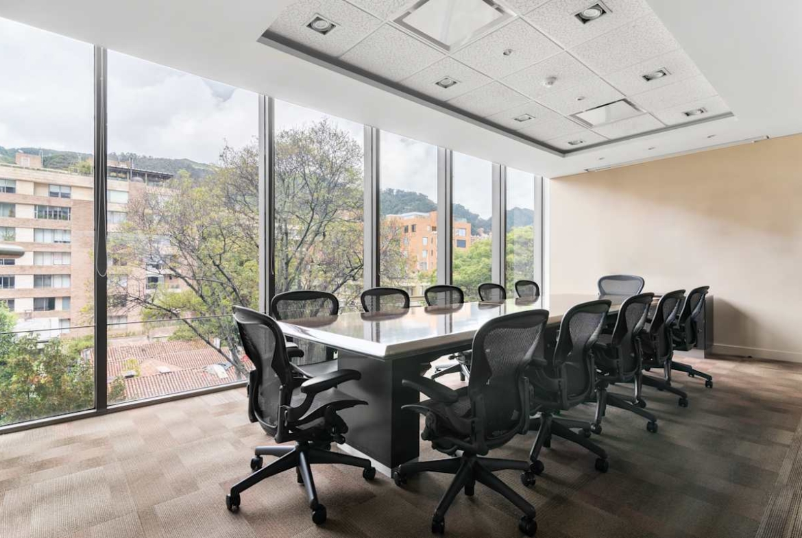 Regus (IWG) Urban Plaza Bogota