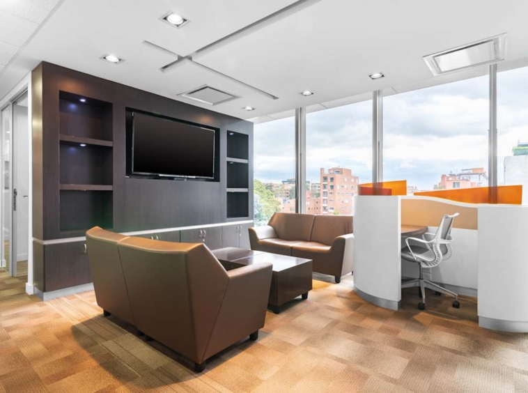 Regus (IWG) Urban Plaza Bogota