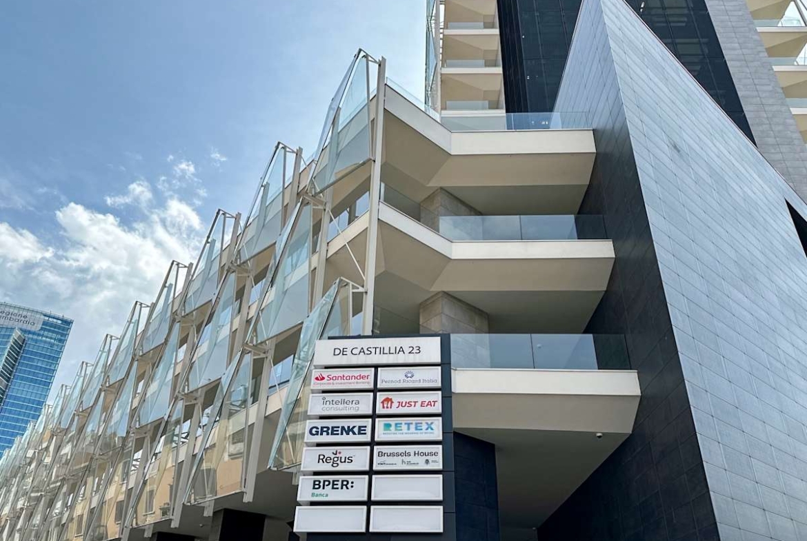 Regus (IWG) Via Gaetano de Castillia Milan