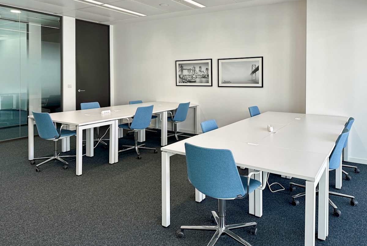 Regus (IWG) Via Gaetano de Castillia Milan