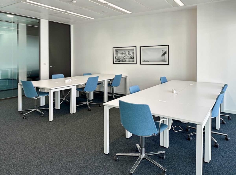 Regus (IWG) Via Gaetano de Castillia Milan