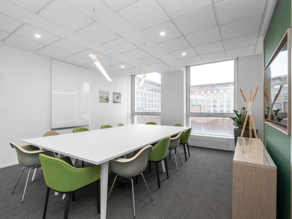 Regus (IWG) Via Giorgio Washington 70 Milan