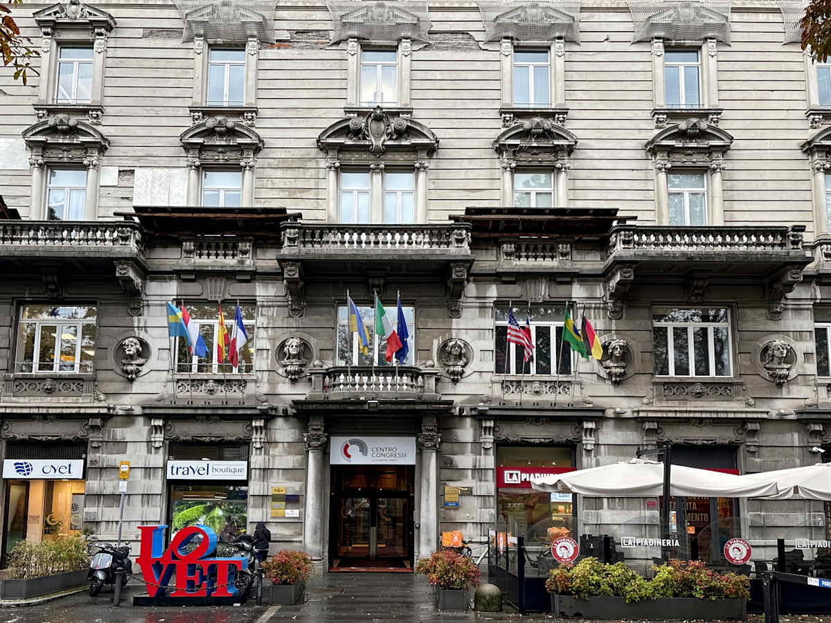 Via Giovanni XXIII 106 Bergamo Regus (IWG) Via Giovanni XXIII 106 Bergamo