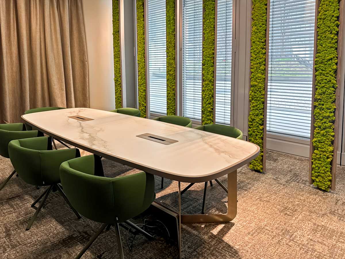 Spaces (IWG) Via Lorenteggio 240 Milan