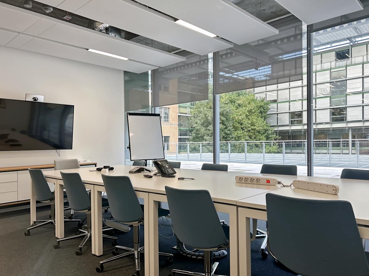 Regus (IWG) Via Monte Rosa 91 Milan