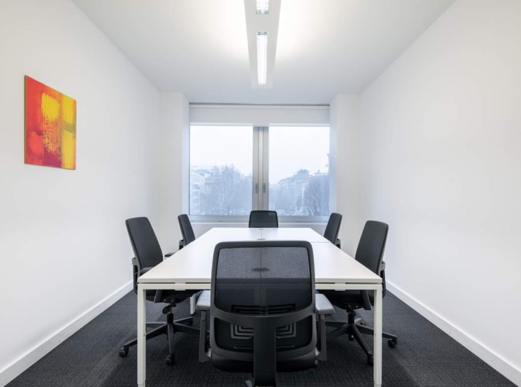 Regus (IWG) Via Tiziano 32 Milan