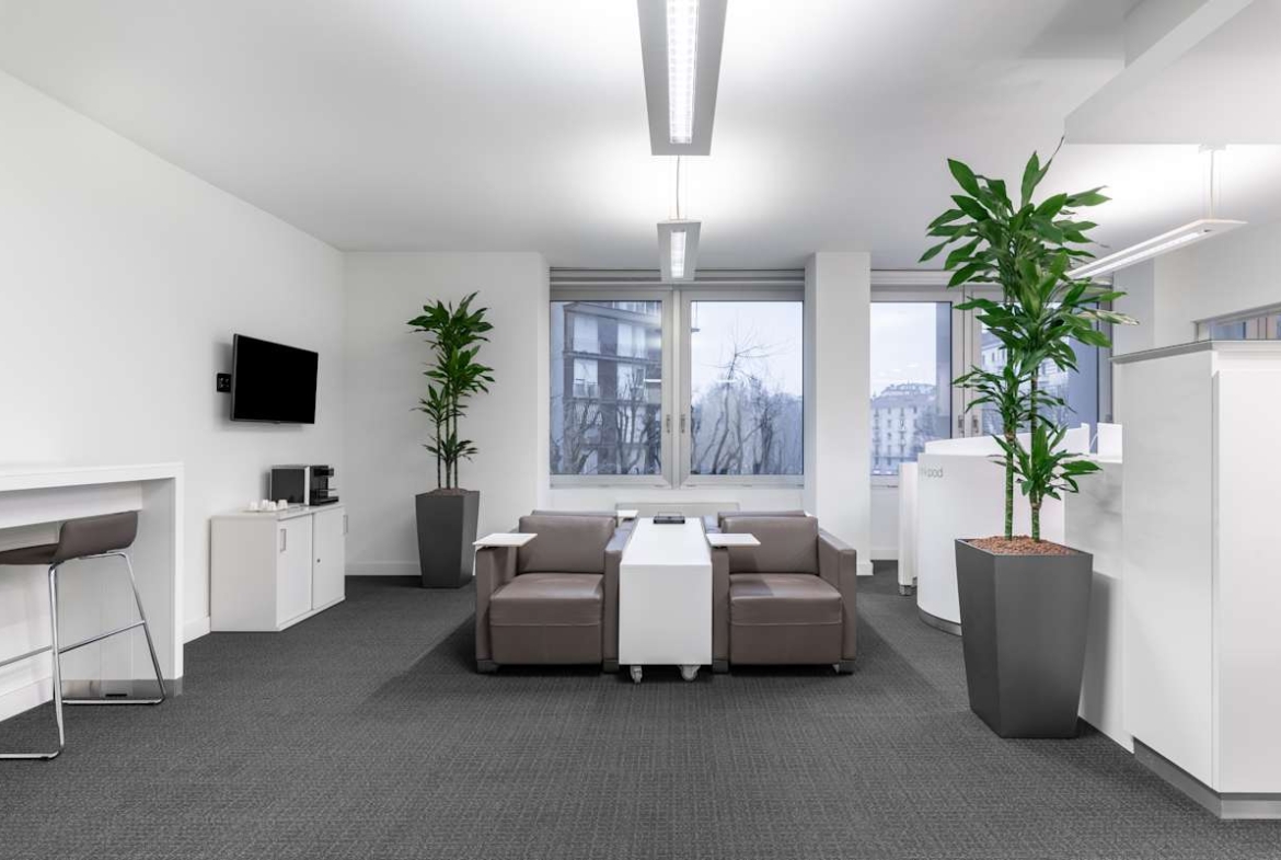 Regus (IWG) Via Tiziano 32 Milan