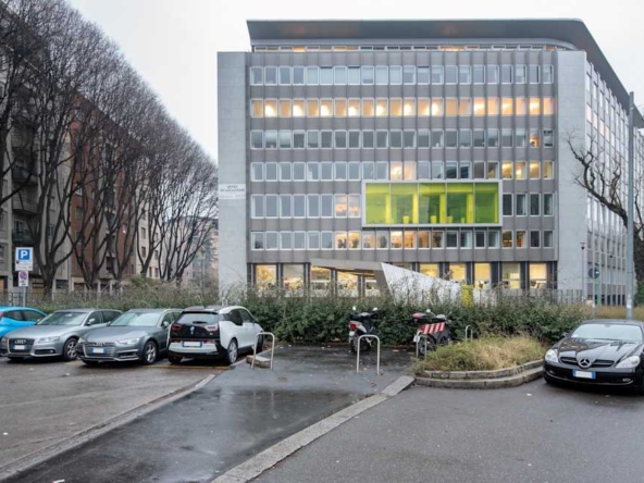 Regus (IWG) Via Tiziano 32 Milan
