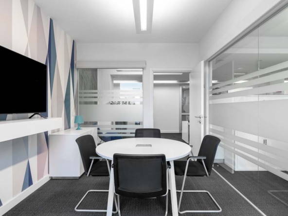 Regus (IWG) Via Tiziano 32 Milan