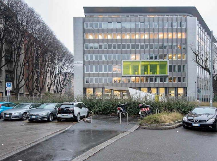 Regus (IWG) Via Tiziano 32 Milan