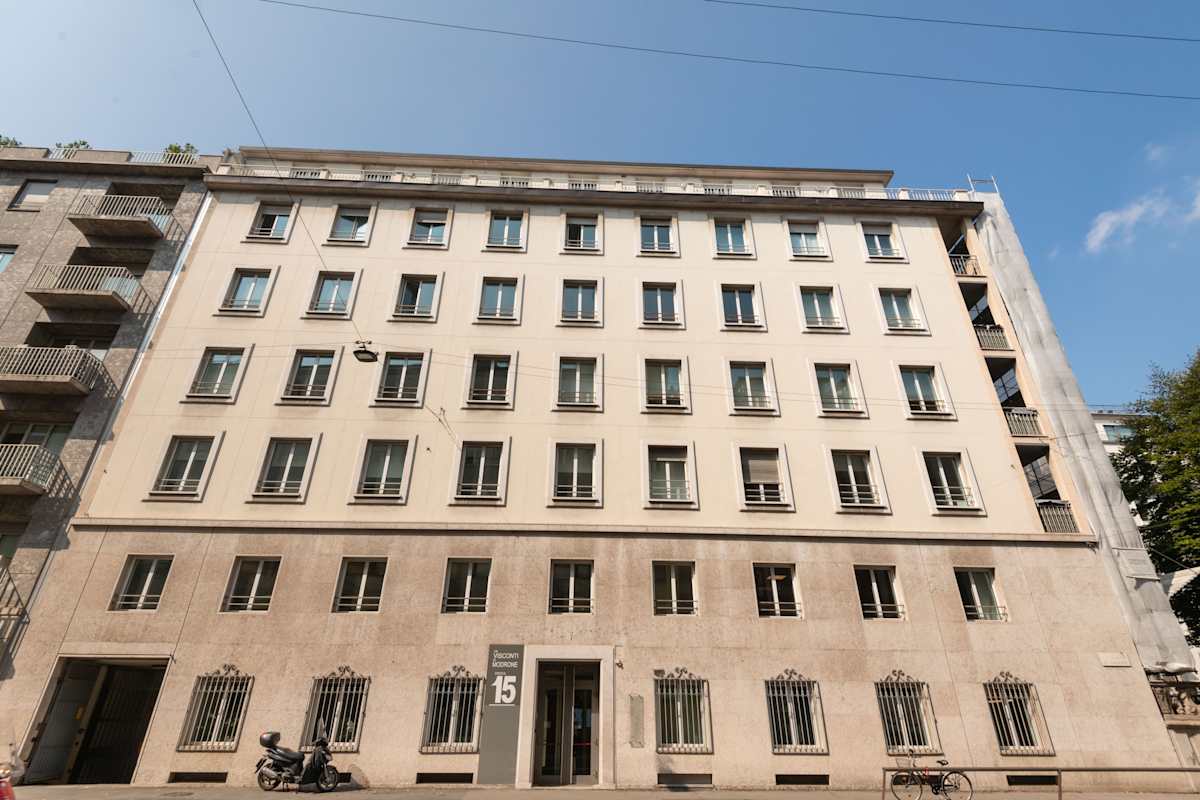 Regus (IWG) Via Uberto Visconti di Modrone 15 Milan