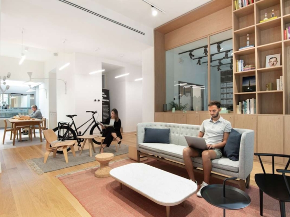 Spaces (IWG) Via Vittorio Veneto 54b Rome