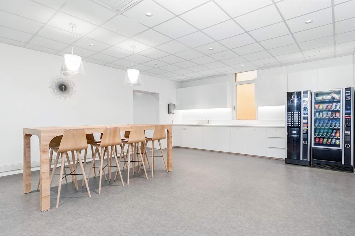 Regus (IWG) Via del Monte 1 Bologna