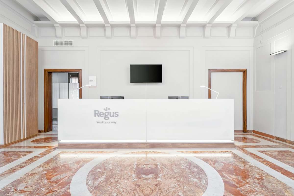 Regus (IWG) Via del Monte 1 Bologna