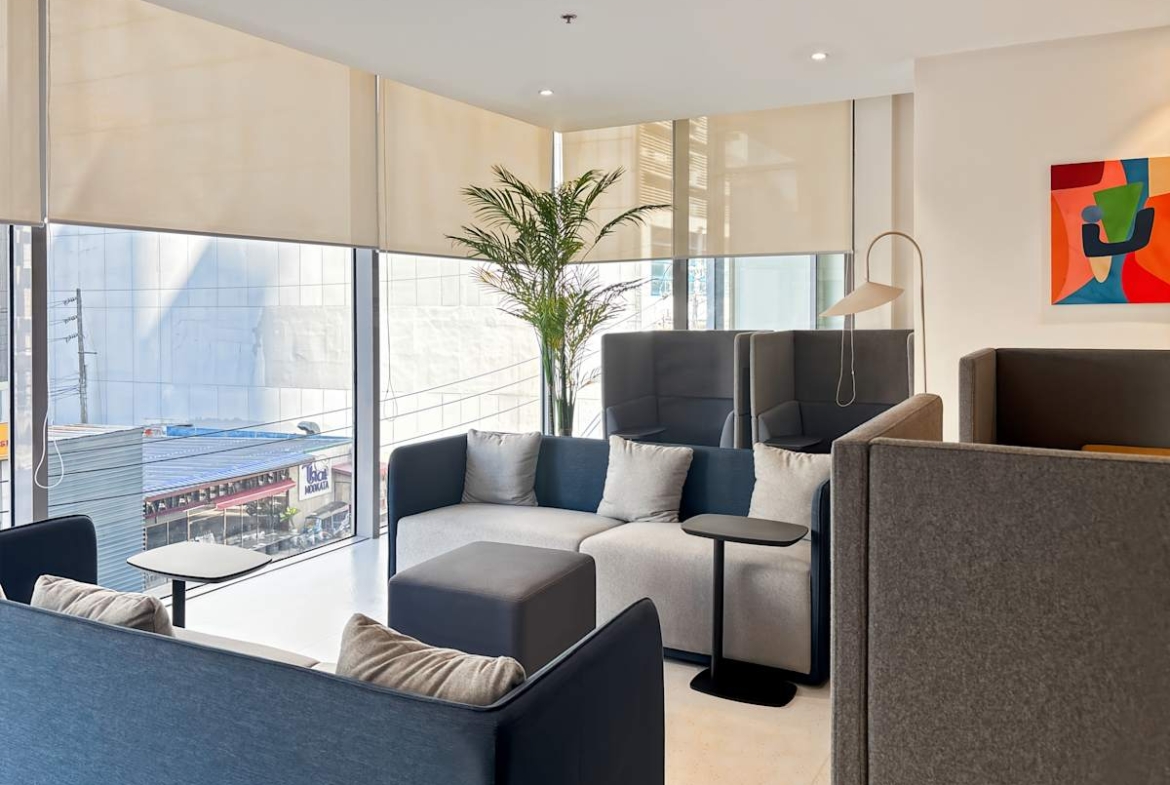 Regus (IWG) Victoria de Makati Makati City