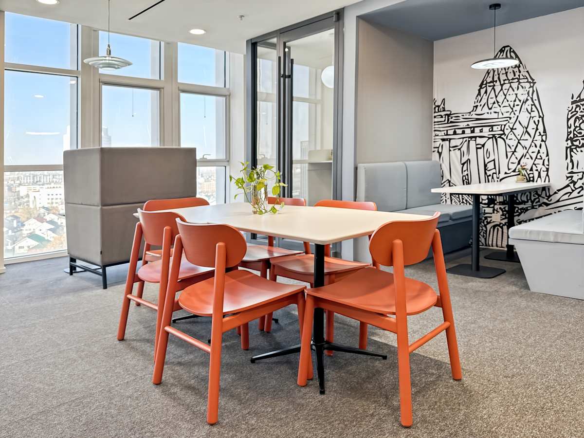 Regus (IWG) Vision Hill Tianjin